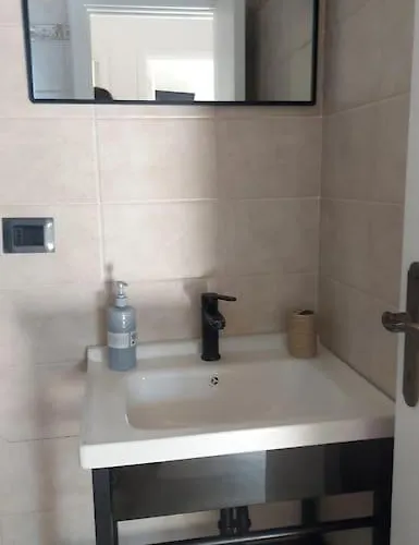 Casa Perla Iridella بيت للعطل *