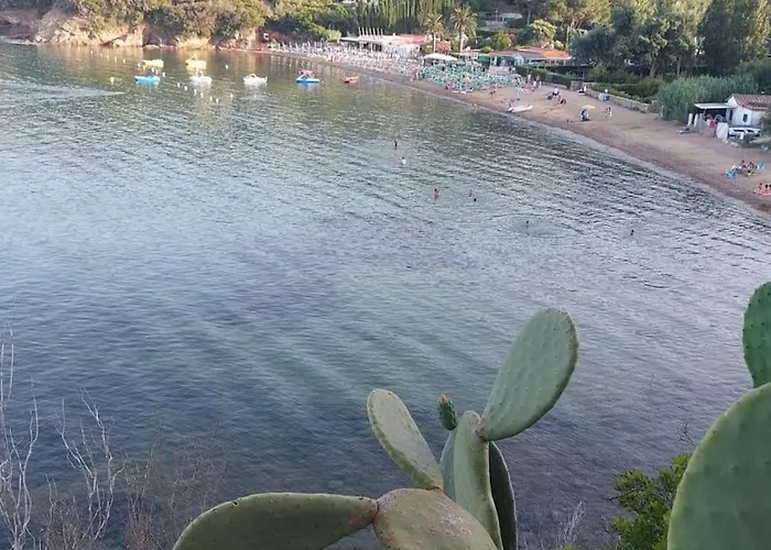 Casa Perla Iridella بيت للعطل كابوليفيري